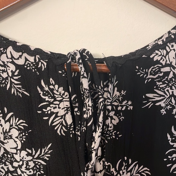 TOPSHOP Black and White Floral Cutout Mini Dress - Picture 6 of 9